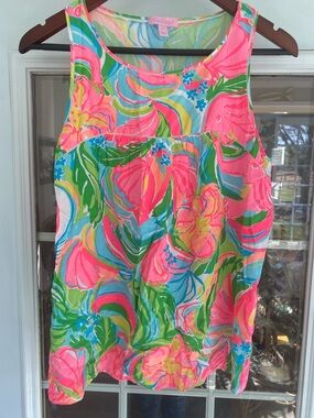 Lilly Pulitzer So A Peeling Vibrant Colored Flutter Top. Size M. Gorgeous!